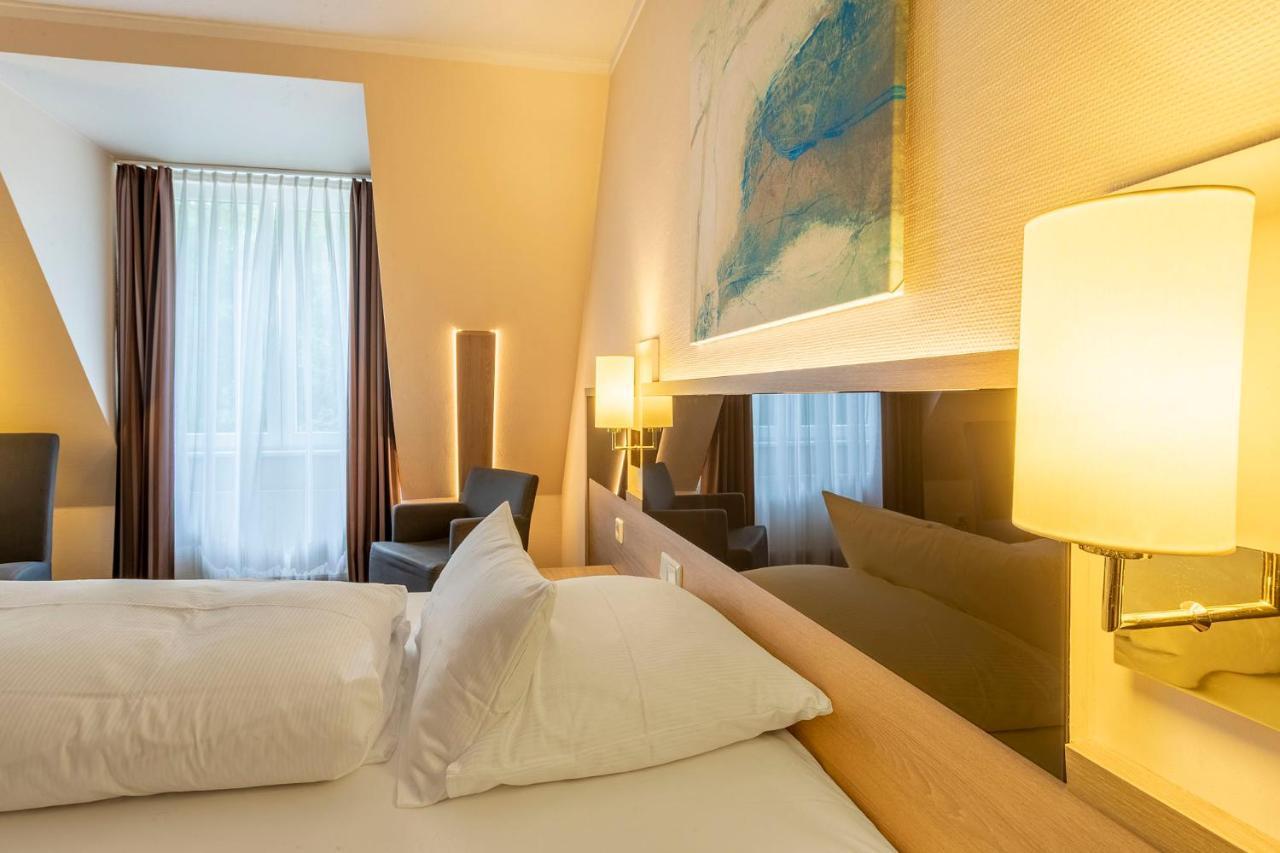 הילדסהיים Parkhotel Berghoelzchen מראה חיצוני תמונה