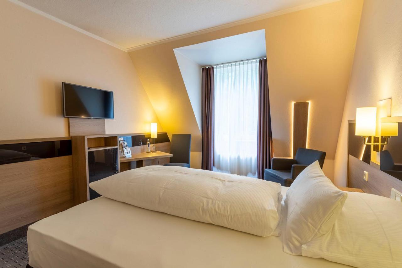 הילדסהיים Parkhotel Berghoelzchen מראה חיצוני תמונה