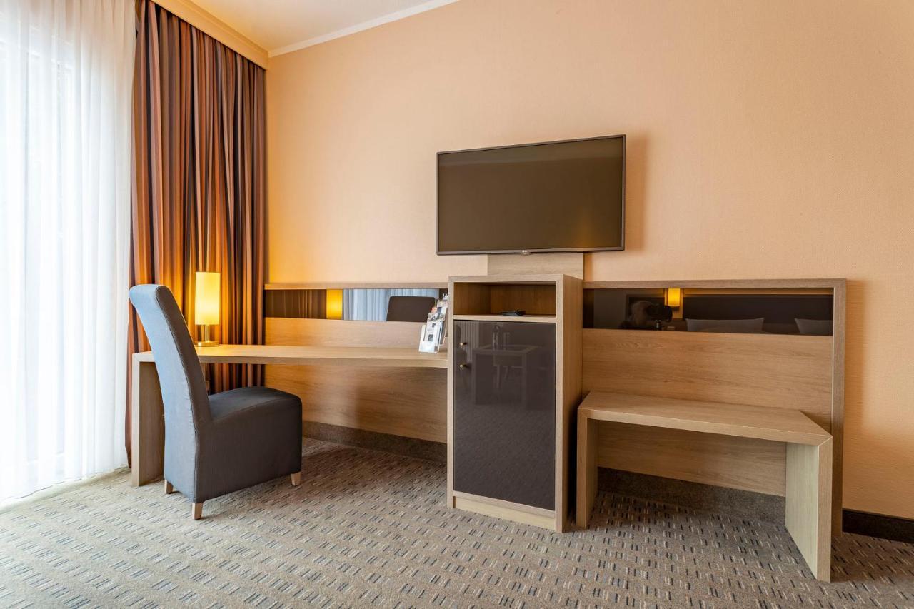 הילדסהיים Parkhotel Berghoelzchen מראה חיצוני תמונה