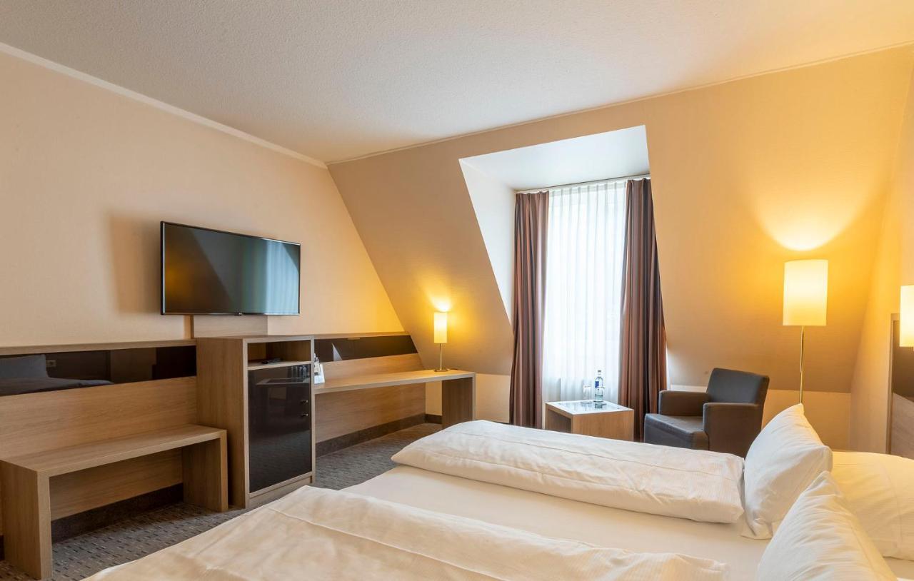 הילדסהיים Parkhotel Berghoelzchen מראה חיצוני תמונה