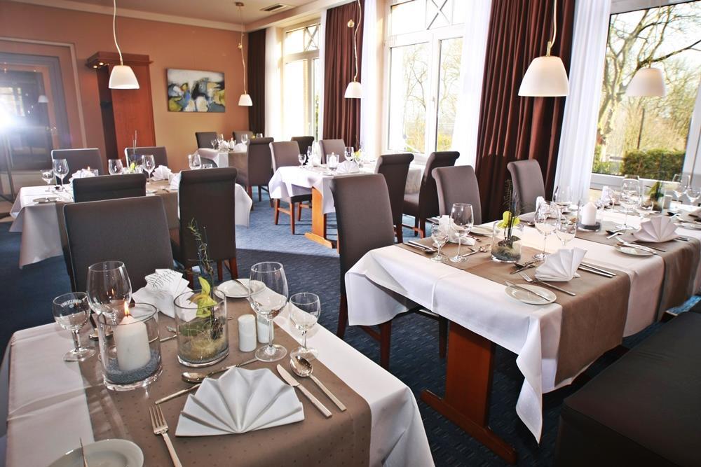 הילדסהיים Parkhotel Berghoelzchen מסעדה תמונה